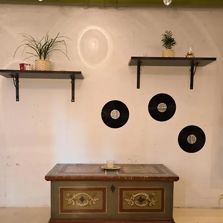 Gemütlicher Kellerstudio In Bester Lage Und Nähe Zum * Innsbruck