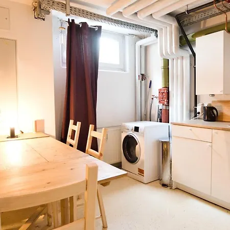 Apartament Gemutlicher Kellerstudio In Bester Lage Und Nahe Zum Innsbruck